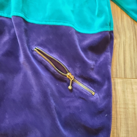 Top - Picture 2 of 5